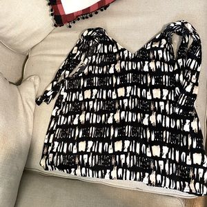 Banana republic sleeveless top blouse